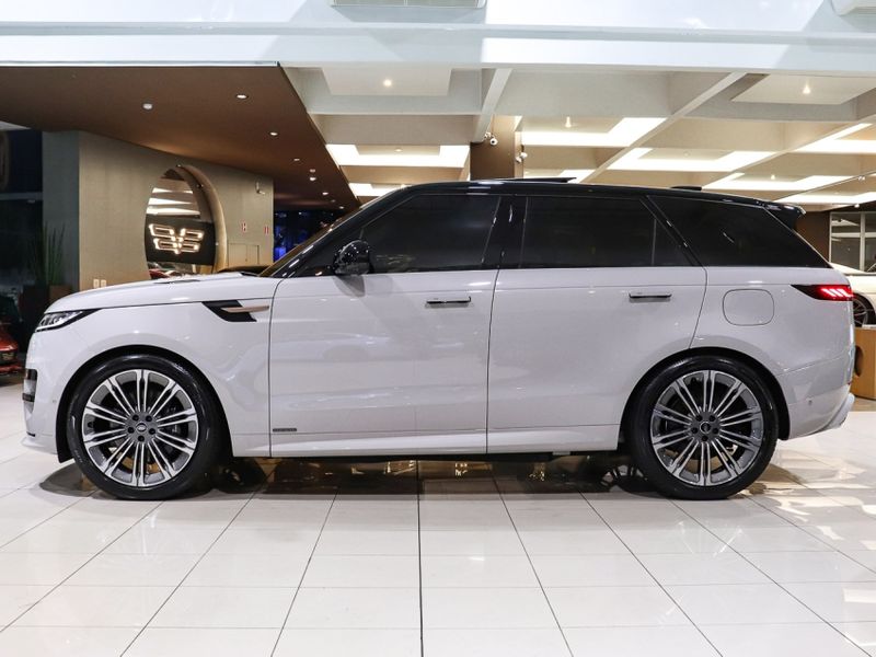 Land Rover RANGE ROVER SPORT 3.0 P550E PHEV AUTOBIOGRAPHY AWD AUTOMÁTICO 2024/2025 VIA BELLA VEÍCULOS ESPECIAIS CAXIAS DO SUL / Carros no Vale