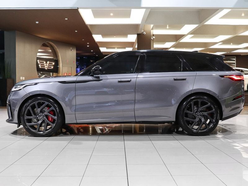 Land Rover RANGE ROVER VELAR 5.0 V8 P550 GASOLINA SVAUTOBIOGRAPHY DYNAMIC EDITION AUTOMÁTICO 2020/2020 VIA BELLA VEÍCULOS ESPECIAIS CAXIAS DO SUL / Carros no Vale