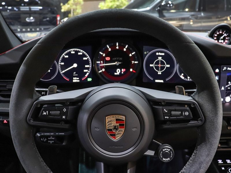 Porsche 911 3.0 24V H6 GASOLINA CARRERA 4 GTS PDK 2024/2024 VIA BELLA VEÍCULOS ESPECIAIS CAXIAS DO SUL / Carros no Vale