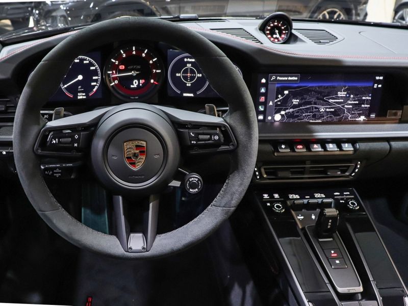 Porsche 911 3.0 24V H6 GASOLINA CARRERA 4 GTS PDK 2024/2024 VIA BELLA VEÍCULOS ESPECIAIS CAXIAS DO SUL / Carros no Vale