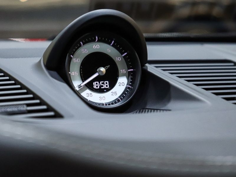Porsche 911 3.0 24V H6 GASOLINA CARRERA S PDK 2019/2020 VIA BELLA VEÍCULOS ESPECIAIS CAXIAS DO SUL / Carros no Vale