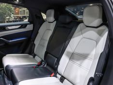 Porsche CAYENNE 3.0 V6 E-HYBRID COUPÉ AWD 2024/2024 VIA BELLA VEÍCULOS ESPECIAIS CAXIAS DO SUL / Carros no Vale