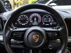 Porsche CAYENNE 3.0 V6 E-HYBRID COUPÉ AWD 2024/2024 VIA BELLA VEÍCULOS ESPECIAIS CAXIAS DO SUL / Carros no Vale