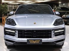 Porsche CAYENNE 3.0 V6 E-HYBRID COUPÉ AWD 2024/2024 VIA BELLA VEÍCULOS ESPECIAIS CAXIAS DO SUL / Carros no Vale