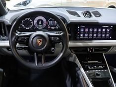 Porsche CAYENNE 3.0 V6 E-HYBRID COUPÉ AWD 2024/2024 VIA BELLA VEÍCULOS ESPECIAIS CAXIAS DO SUL / Carros no Vale