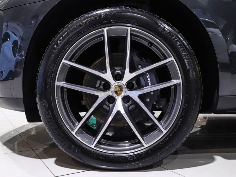 Porsche MACAN 2.0 TURBO GASOLINA PDK 2024/2025 VIA BELLA VEÍCULOS ESPECIAIS CAXIAS DO SUL / Carros no Vale