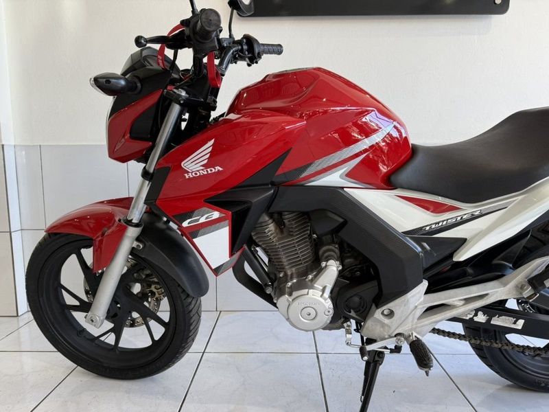 Honda Motos CB 250F TWISTER 2017 SÓ MOTOS E AUTOMÓVEIS SANTA CRUZ DO SUL / Carros no Vale