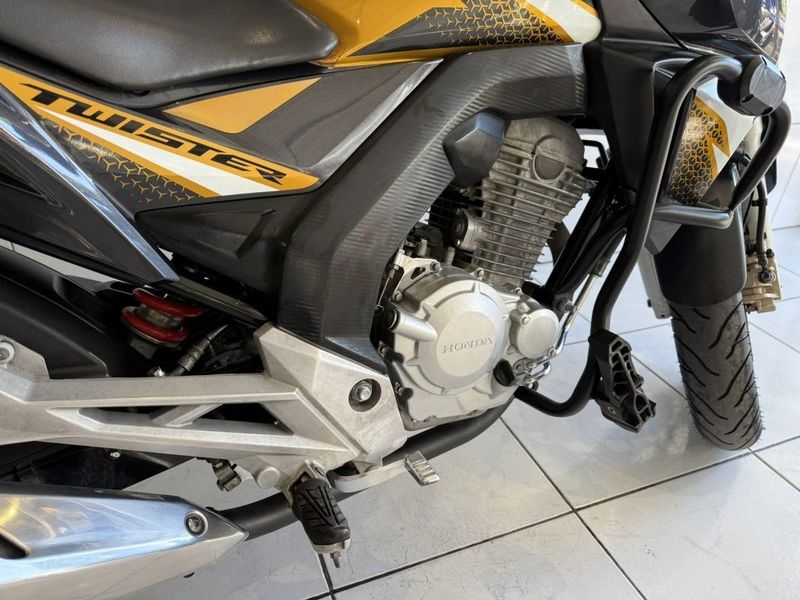 Honda Motos CB 250F TWISTER ABS 2020 SÓ MOTOS E AUTOMÓVEIS SANTA CRUZ DO SUL / Carros no Vale