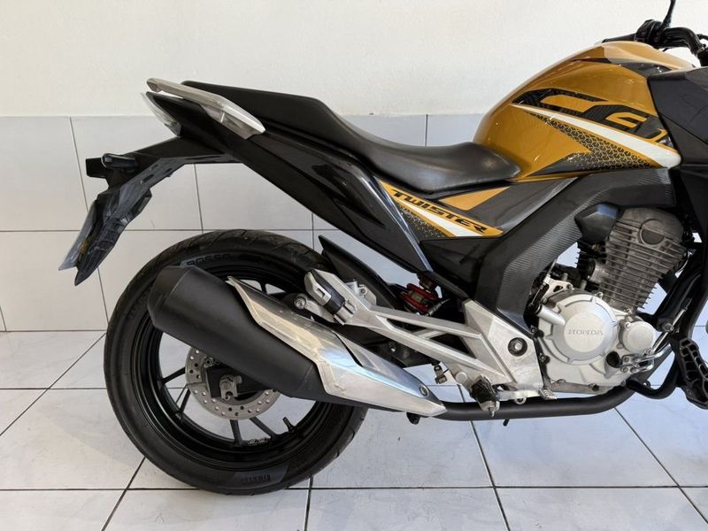 Honda Motos CB 250F TWISTER ABS 2020 SÓ MOTOS E AUTOMÓVEIS SANTA CRUZ DO SUL / Carros no Vale