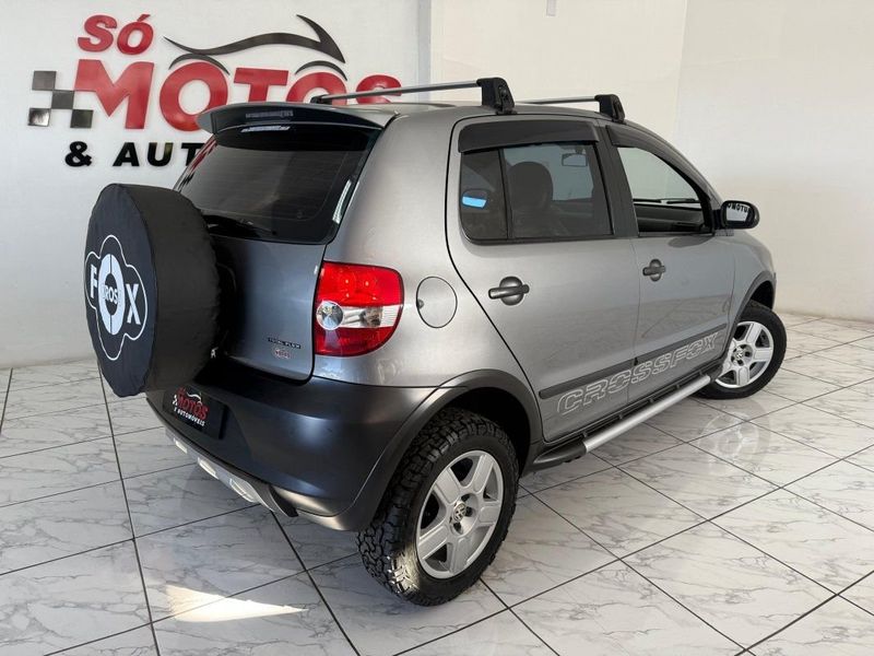 VOLKSWAGEN CROSSFOX 1.6 2005 SÓ MOTOS E AUTOMÓVEIS SANTA CRUZ DO SUL / Carros no Vale