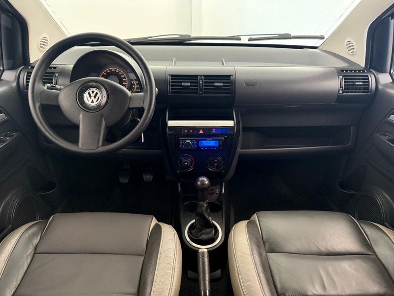 VOLKSWAGEN CROSSFOX 1.6 2005 SÓ MOTOS E AUTOMÓVEIS SANTA CRUZ DO SUL / Carros no Vale