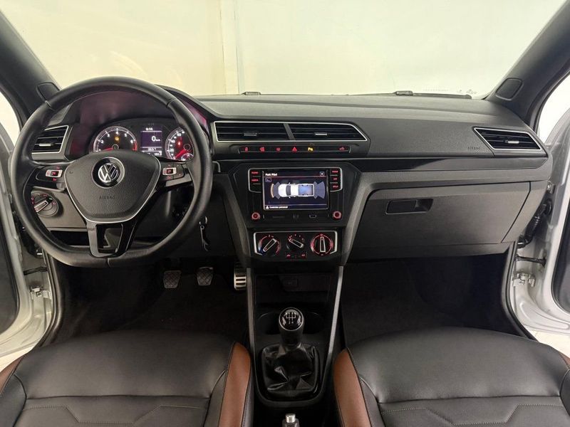 VOLKSWAGEN SAVEIRO CROSS CD 1.6 2023 SÓ MOTOS E AUTOMÓVEIS SANTA CRUZ DO SUL / Carros no Vale