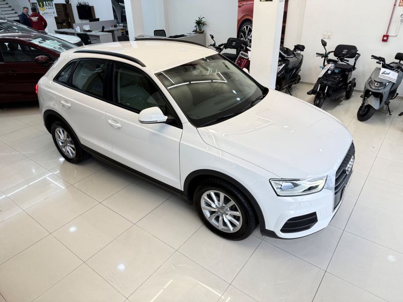 Audi Q3 1.4 Tfsi 150cv Attraction 2015/2016 COVEL VEICULOS ENCANTADO / Carros no Vale