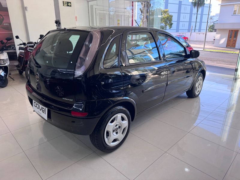 Chevrolet Corsa Hatch Maxx 1.4 8v 2012/2012 COVEL VEICULOS ENCANTADO / Carros no Vale