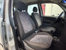 Chevrolet Meriva Maxx 2004/2005 COVEL VEICULOS ENCANTADO / Carros no Vale