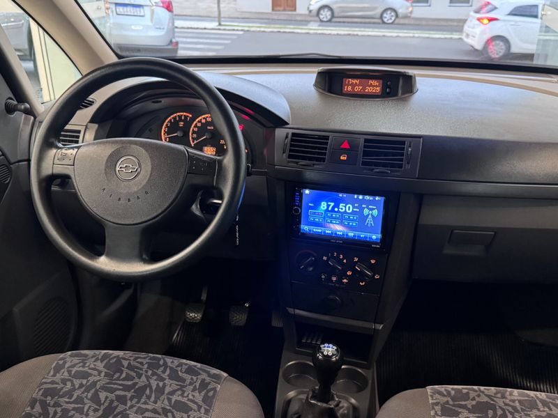 Chevrolet Meriva Maxx 2004/2005 COVEL VEICULOS ENCANTADO / Carros no Vale