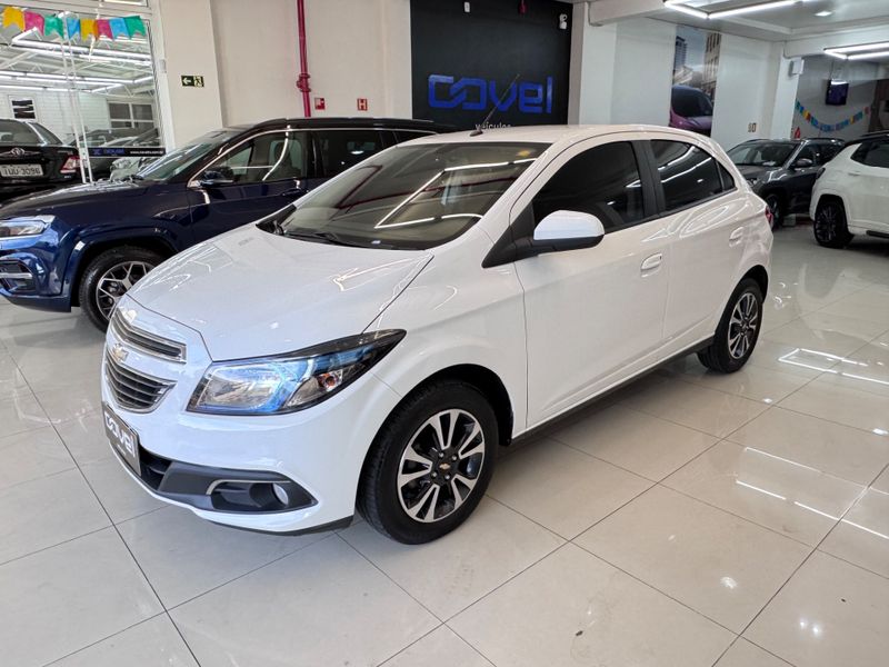 Chevrolet Onix 1.4 Ltz 2015/2016 COVEL VEICULOS ENCANTADO / Carros no Vale