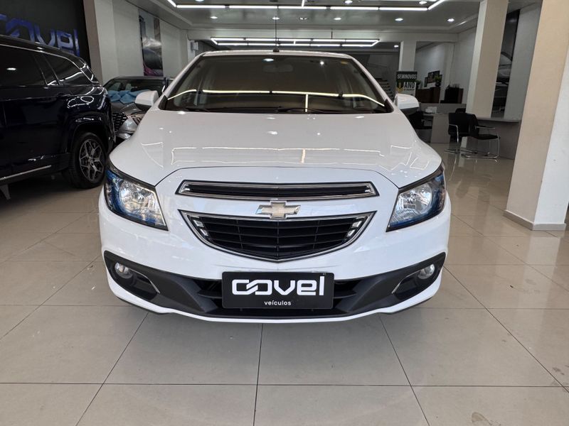 Chevrolet Onix 1.4 Ltz 2015/2016 COVEL VEICULOS ENCANTADO / Carros no Vale