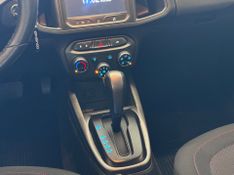 Chevrolet Onix 1.4 Ltz 2015/2016 COVEL VEICULOS ENCANTADO / Carros no Vale