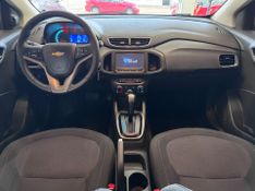 Chevrolet Onix 1.4 Ltz 2015/2016 COVEL VEICULOS ENCANTADO / Carros no Vale