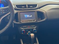 Chevrolet Onix 1.4 Ltz 2015/2016 COVEL VEICULOS ENCANTADO / Carros no Vale