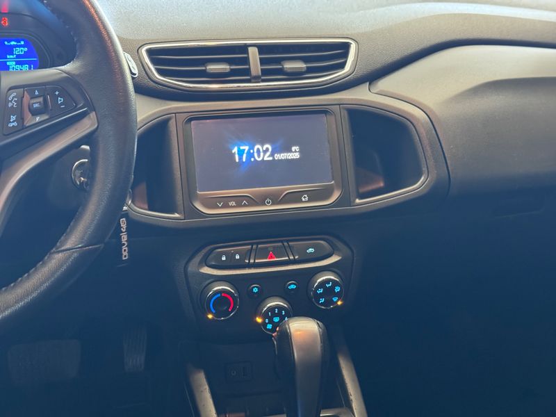 Chevrolet Onix 1.4 Ltz 2015/2016 COVEL VEICULOS ENCANTADO / Carros no Vale