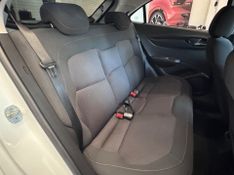Chevrolet Onix 1.4 Ltz 2015/2016 COVEL VEICULOS ENCANTADO / Carros no Vale
