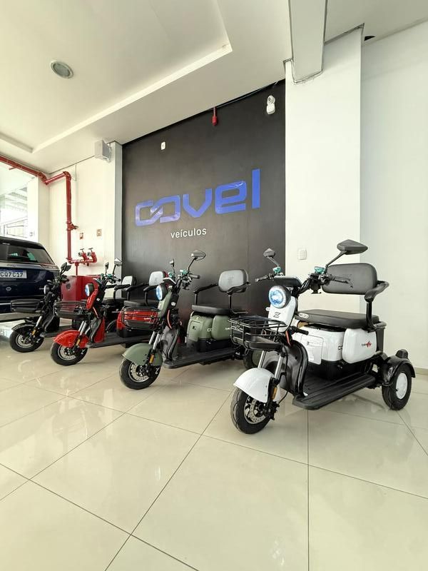Conduzza Triciclo Sydney 2025/2025 COVEL VEICULOS ENCANTADO / Carros no Vale