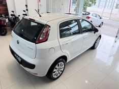 Fiat Punto Attractive Italia 1.4 2012/2013 COVEL VEICULOS ENCANTADO / Carros no Vale