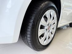 Fiat Punto Attractive Italia 1.4 2012/2013 COVEL VEICULOS ENCANTADO / Carros no Vale