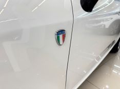 Fiat Punto Attractive Italia 1.4 2012/2013 COVEL VEICULOS ENCANTADO / Carros no Vale