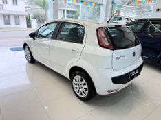 Fiat Punto Attractive Italia 1.4 2012/2013 COVEL VEICULOS ENCANTADO / Carros no Vale