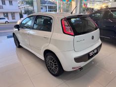 Fiat Punto Sporting 1.8 2013/2014 COVEL VEICULOS ENCANTADO / Carros no Vale