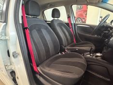 Fiat Punto Sporting 1.8 2013/2014 COVEL VEICULOS ENCANTADO / Carros no Vale