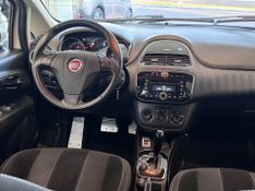 Fiat Punto Sporting 1.8 2013/2014 COVEL VEICULOS ENCANTADO / Carros no Vale