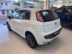Fiat Punto Sporting 1.8 2013/2014 COVEL VEICULOS ENCANTADO / Carros no Vale