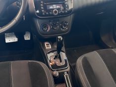 Fiat Punto Sporting 1.8 2013/2014 COVEL VEICULOS ENCANTADO / Carros no Vale