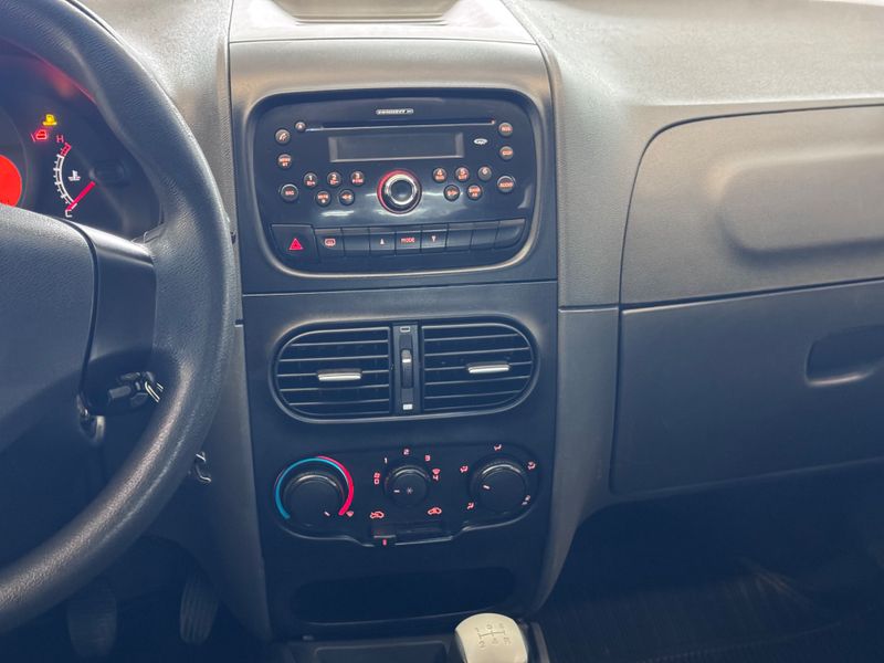 Fiat Siena El 1.0 2012/2013 COVEL VEICULOS ENCANTADO / Carros no Vale
