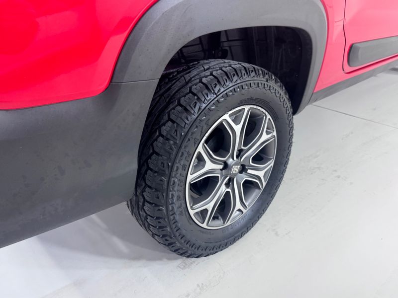 Fiat Strada Volcano 1.3 Cd 2020/2021 COVEL VEICULOS ENCANTADO / Carros no Vale