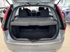 Ford Fiesta 1.6 2011/2012 COVEL VEICULOS ENCANTADO / Carros no Vale