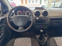 Ford Fiesta 1.6 2011/2012 COVEL VEICULOS ENCANTADO / Carros no Vale