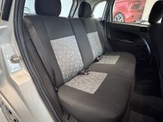 Ford Fiesta 1.6 2011/2012 COVEL VEICULOS ENCANTADO / Carros no Vale