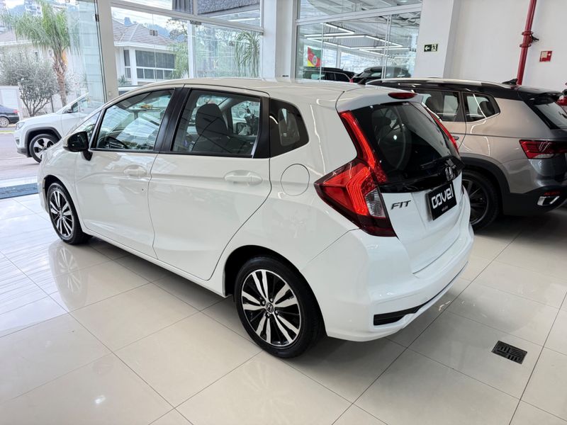 Honda Fit Ex 1.5 16v 2017/2018 COVEL VEICULOS ENCANTADO / Carros no Vale