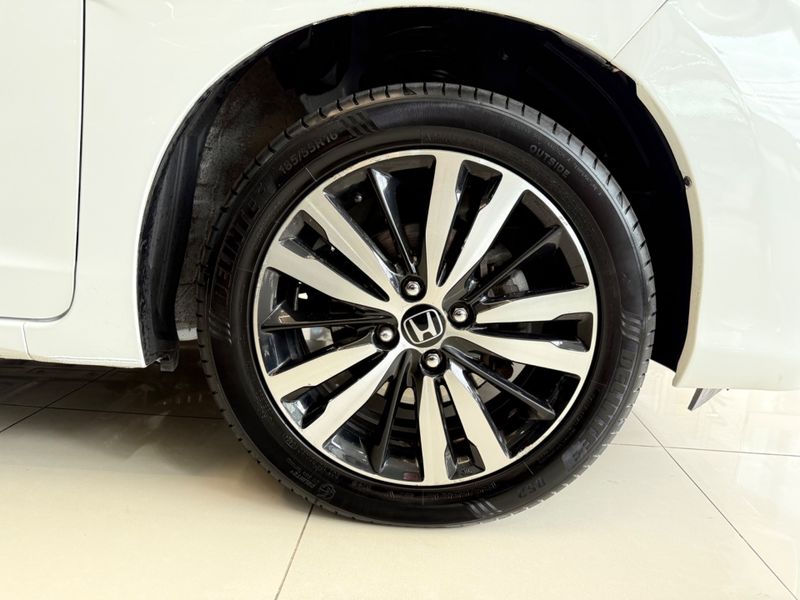 Honda Fit Ex 1.5 16v 2017/2018 COVEL VEICULOS ENCANTADO / Carros no Vale