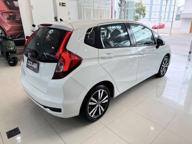Honda Fit Ex 1.5 16v 2017/2018 COVEL VEICULOS ENCANTADO / Carros no Vale
