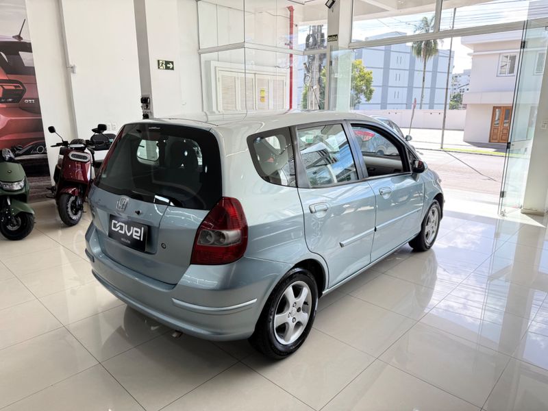Honda Fit Ex 2005/2005 COVEL VEICULOS ENCANTADO / Carros no Vale