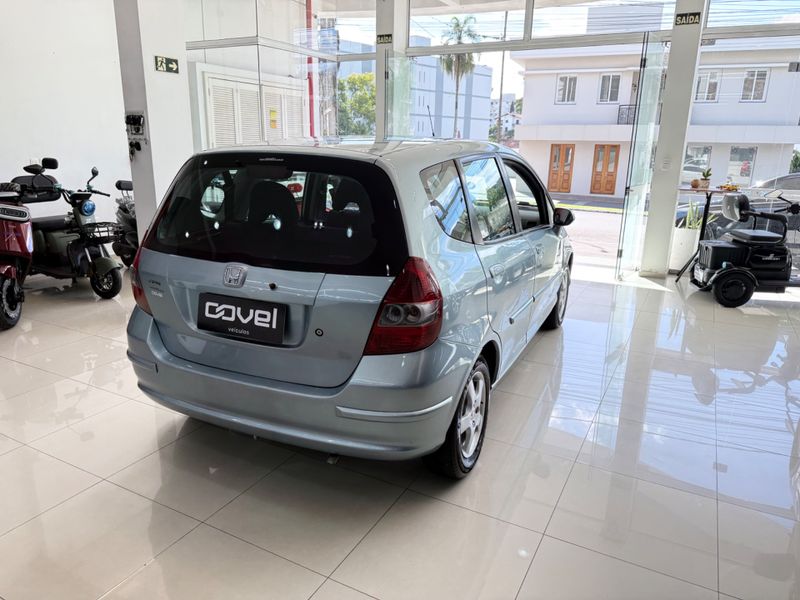 Honda Fit Ex 2005/2005 COVEL VEICULOS ENCANTADO / Carros no Vale