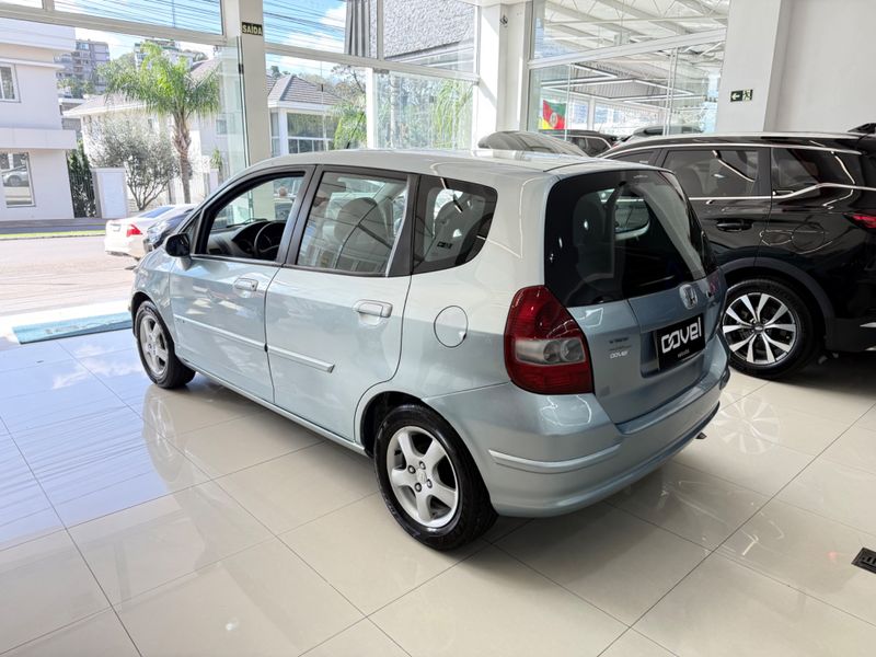Honda Fit Ex 2005/2005 COVEL VEICULOS ENCANTADO / Carros no Vale