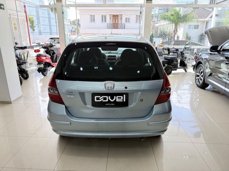 Honda Fit Ex 2005/2005 COVEL VEICULOS ENCANTADO / Carros no Vale