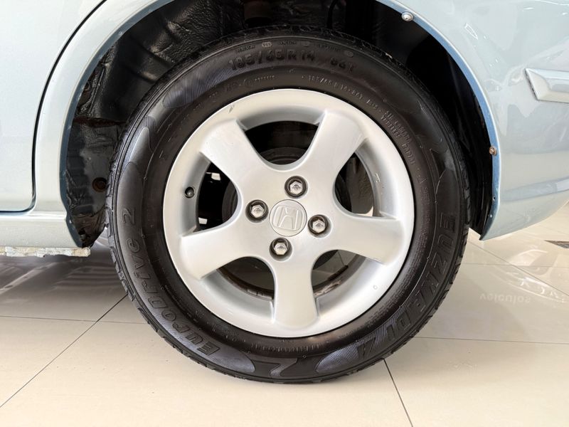 Honda Fit Ex 2005/2005 COVEL VEICULOS ENCANTADO / Carros no Vale